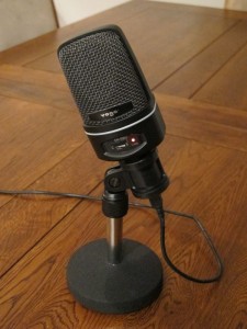 Our beloved Newsradio-esque microphone